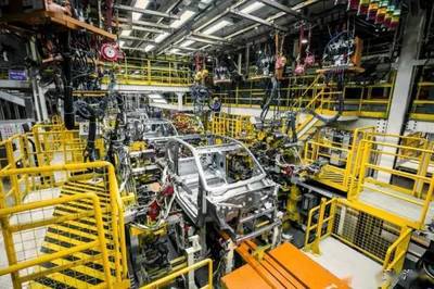 雙料第一！五菱汽車榮膺民族汽車品牌認(rèn)知度與保值率雙冠王